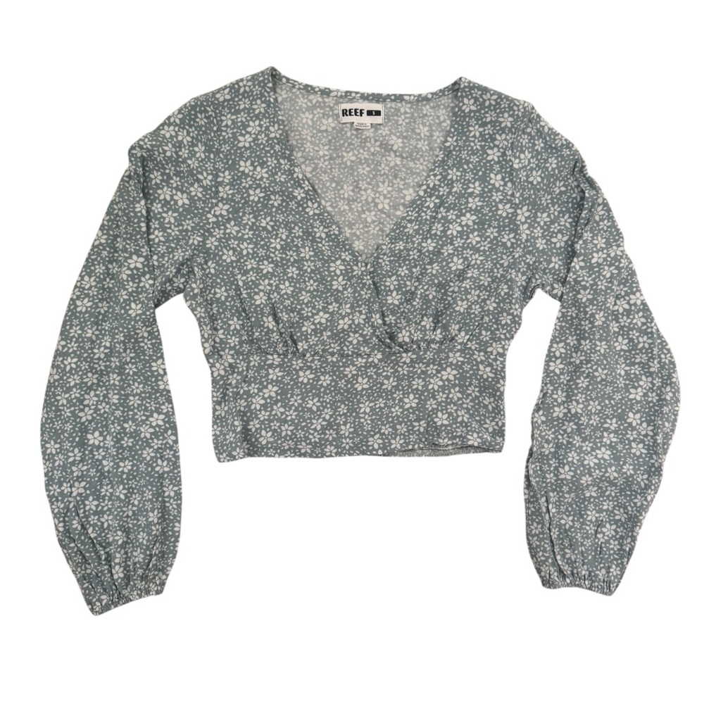 Reef Floral Smocked Crop Top Sage Green Long Sleeve 🤍